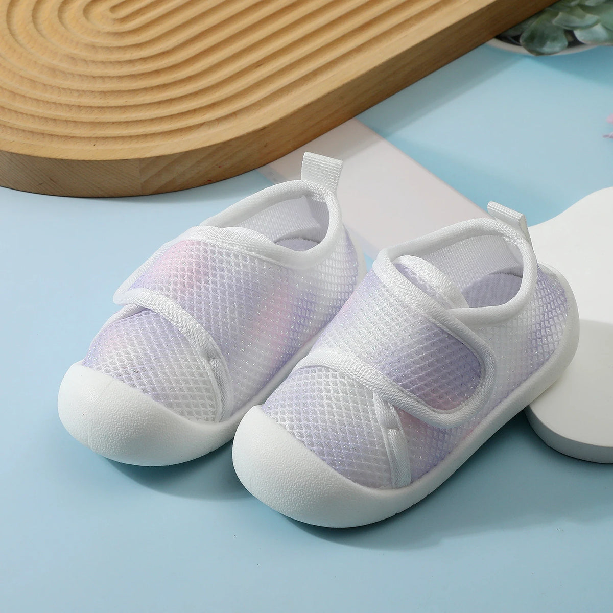 Baby Learning Walking Shoes, PU Non-Slip Soles, Soft Flat Shoes for Infants, Suitable for Indoor and Outdoor Leisure