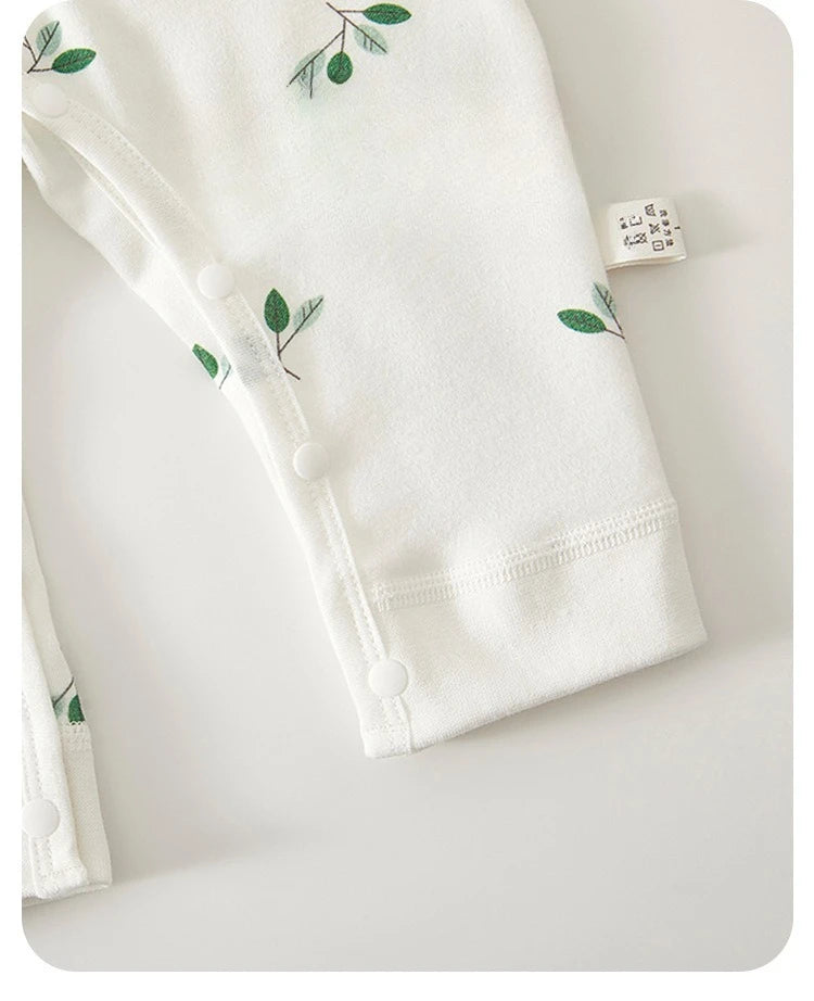 Four Season Baby Clothing Cartoon Long Sleeved Jumpsuit for Newborns Aged 0-6 Months Wearing Pure Cotton Baby Clothing Inside